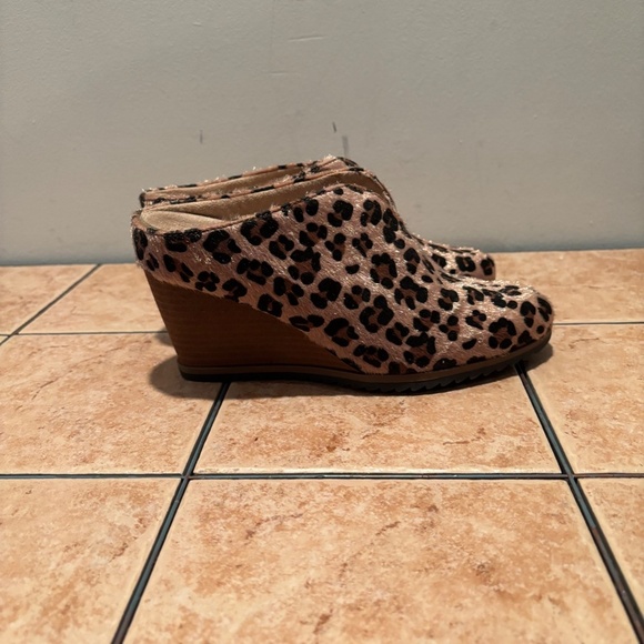 Soul Naturalizer Leopard Print Haley Mule Wedge Size 6 - Picture 6 of 10